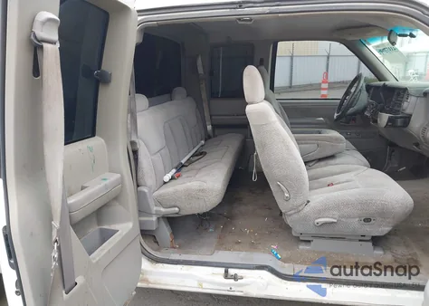 1998 GMC Sierra 1500 Sl Wideside из США, поврежденный, VIN 2GTEC19R6W1551728